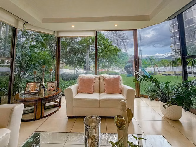 VENTA DE APARTAMENTO ALTOS DE MARBELLA CON ACCESO DIRECTO A ZONAS VERDES - Imagen 3