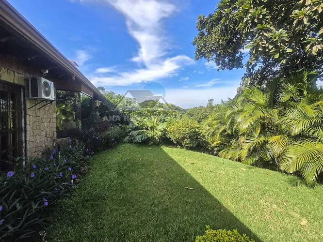 Espectacular propiedad con piscina en La Garita de Alajuela - Imagen 5