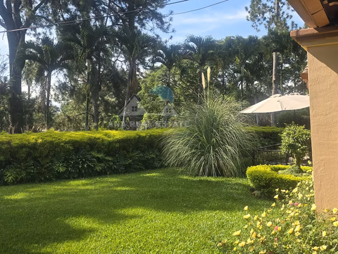 Espectacular propiedad con piscina en La Garita de Alajuela - Imagen 15