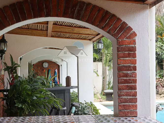 Espectacular propiedad con piscina en La Garita de Alajuela - Imagen 10