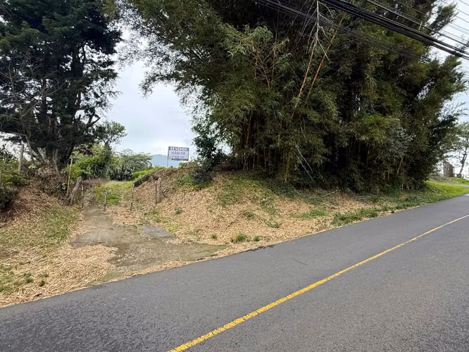 Se vende Lote en San Josecito de San Isidro de Heredia. - Imagen 4