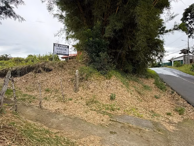Se vende Lote en San Josecito de San Isidro de Heredia. - Imagen 2