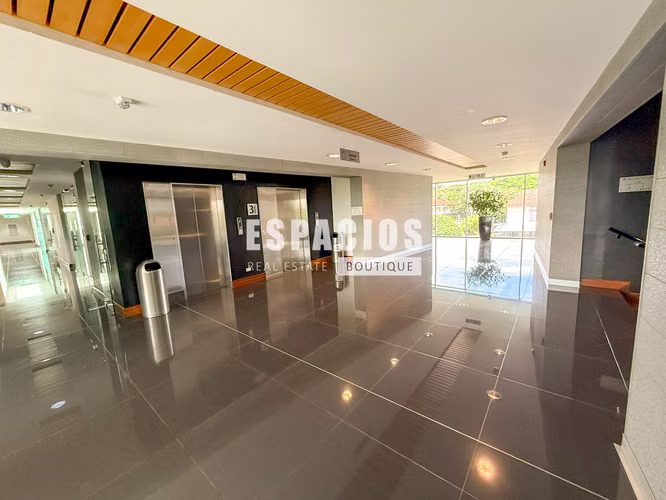ALQUILER DE OFICINA GRANDE EN LINDORA - Imagen 2