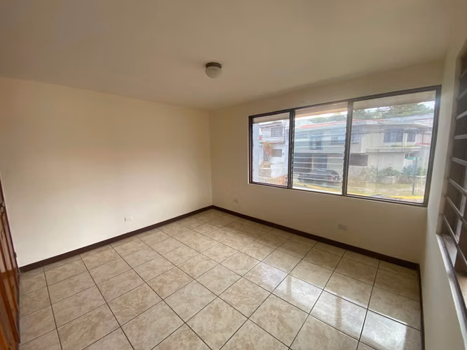 Casa residencial en venta en Yoses Sur 6053