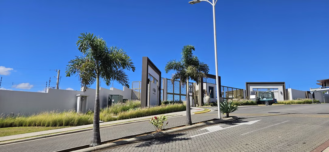 Vendo Lote Premium en Condominio Aqua a 1.2 km de ALESTE - Imagen 6