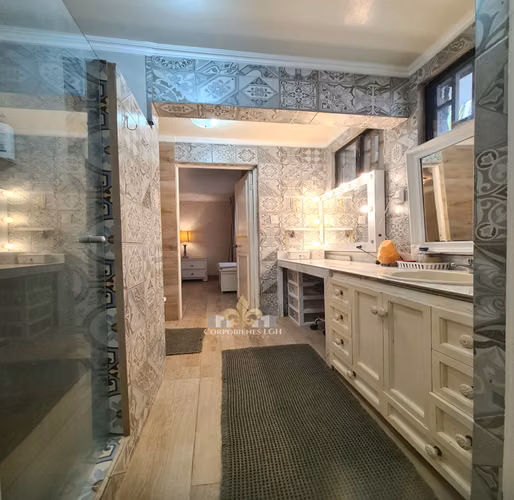 Se Alquila Encantadora casa indepediente de un solo nivel, con bellos espacios en Escazú. - Imagen 17