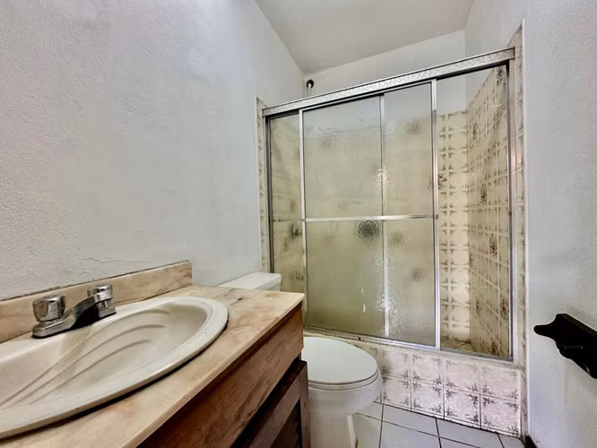 Rohrmoser - Casa 11 oficinas + 8 parqueos + Ubicación de Lujo!