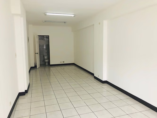 Alquiler de Local Comercial en Heredia - Imagen 6