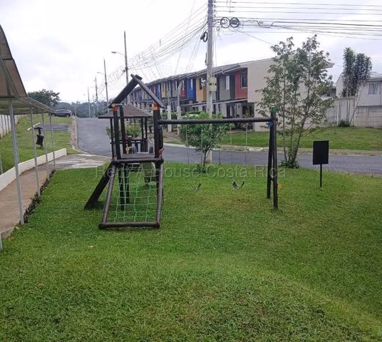 SE VENDE CASA EN SAN PABLO HEREDIA esh
