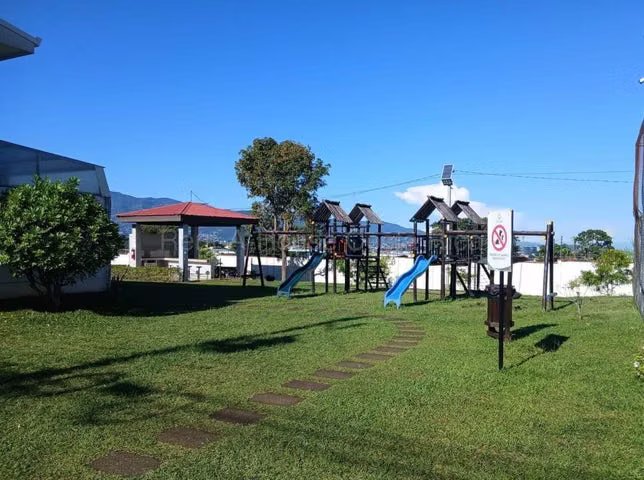 SE VENDE CASA EN SAN PABLO HEREDIA esh