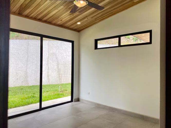 Casa Nueva de Lujo con Piscina Privada y Vistas Panorámicas - Imagen 14