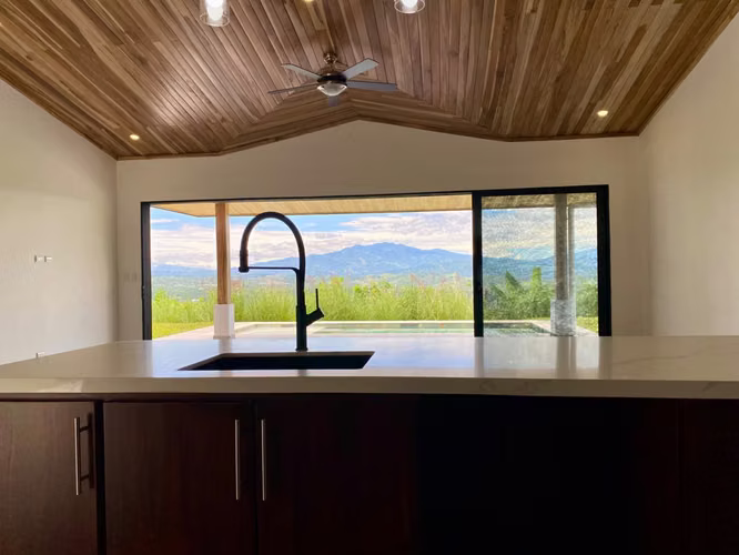 Casa Nueva de Lujo con Piscina Privada y Vistas Panorámicas - Imagen 5