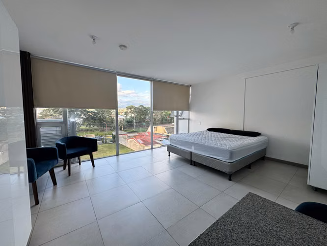 ALQUILER DE APARTAMENTO SIN AMUEBLAR O CON LÍNEA BLANCA - Imagen 9