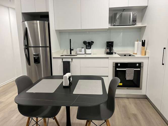 Apartamento Studio Amoblado con Parqueo en Barrio Escalante  - Imagen 15