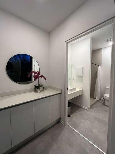 Apartamento Studio Amoblado con Parqueo en Barrio Escalante  - Imagen 2