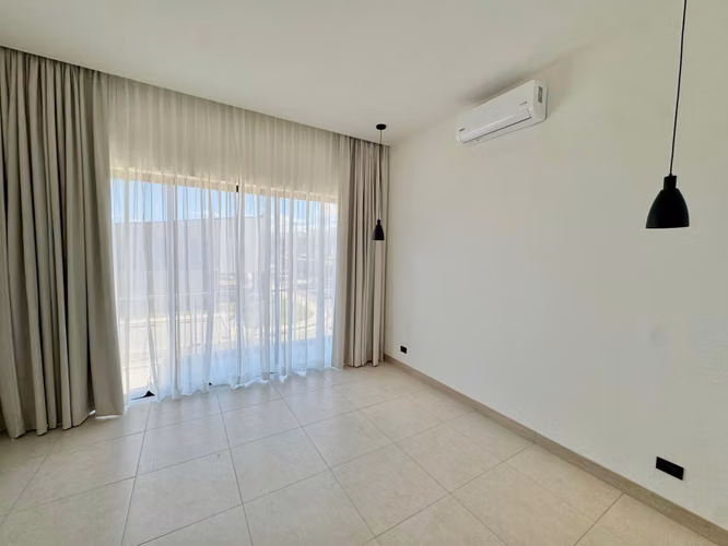 Alquiler de casa en Lindora, Santa Ana