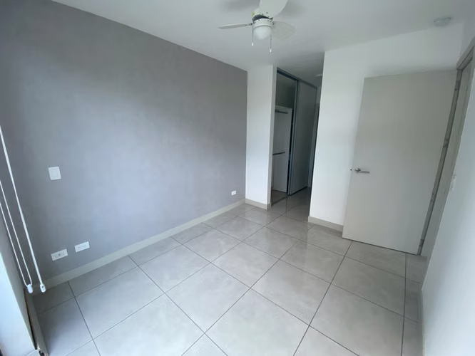 Apartamento en Núcleo Sabana | 2 habitaciones, 2 baños y 1 parqueo