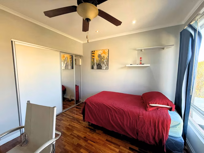 Casa en Venta en Escazú | 3 Habitaciones + Ático | Jardín Privado