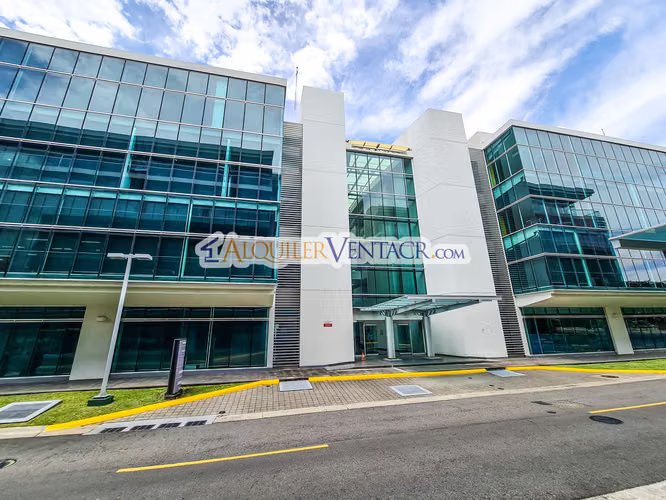 OFICINA DE 495 M2 EN FORUM 2 LINDORA SANTA ANA - Imagen 18