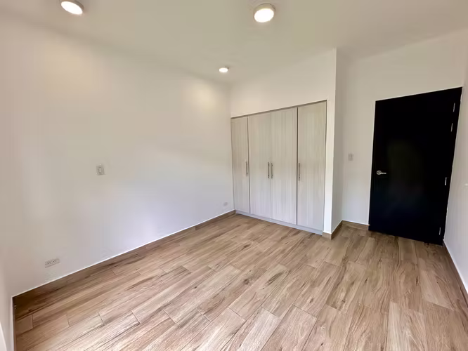 VENTA DE APARTAMENTO MODERNO EN ROHRMOSER - Imagen 14