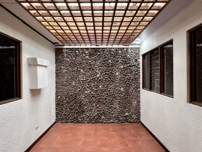 Venta de casa en Urbanización Montealegre, Zapote