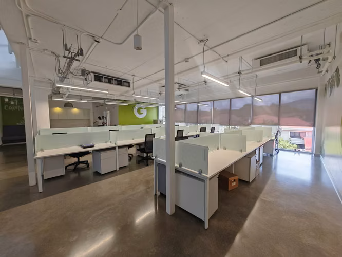OFICINA CORPORATIVA EN ALQUILER - SANTA ANA - Imagen 3