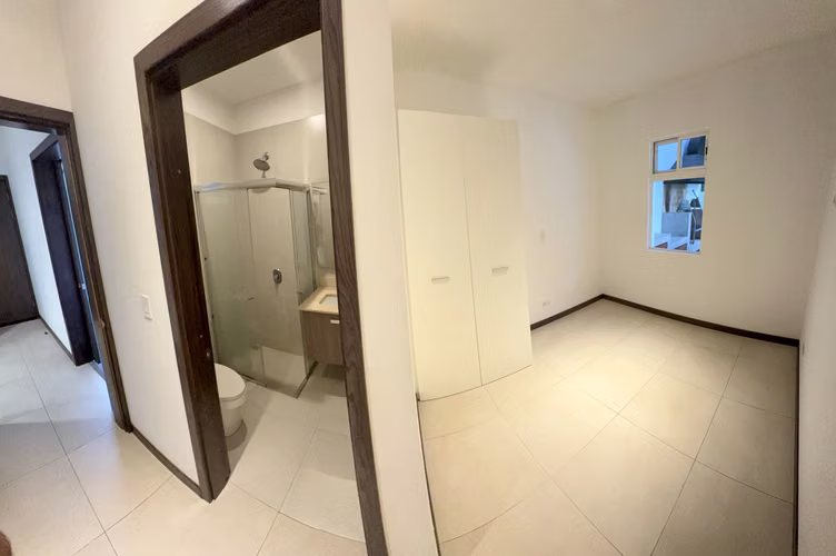 VENTA Casa Escazú Condo Vía Horizonte (ESQUINERA)
