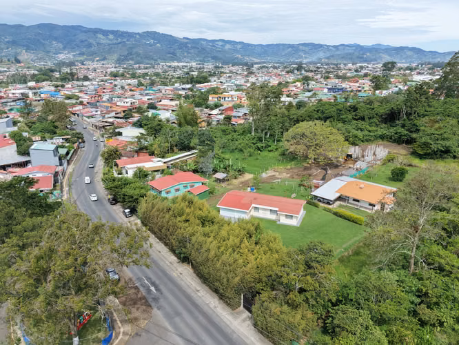 EXCLUSIVE PROPERTY FOR SALE IN CARTAGO 4,600 m² PRIME LOCATION GREAT DEVELOPMENT POTENTIAL