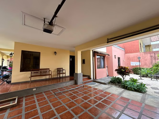 Vendo Casa en Residencial Quizarco