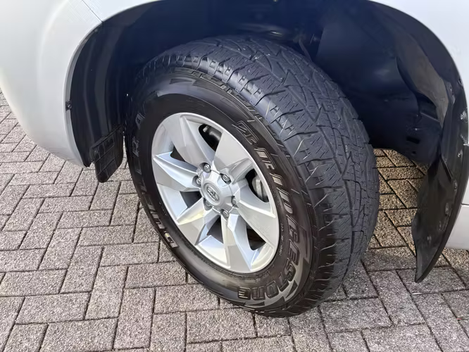 2022 Toyota Prado - Imagen 9