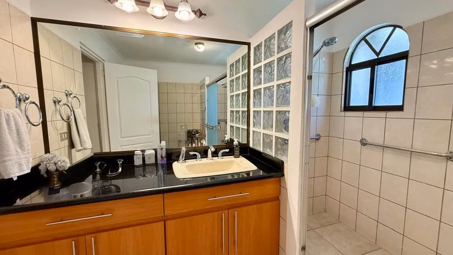 Venta de Casa en Heredia Belén Cariari | Exclusivo Condominio con Amenidades Tipo Resort