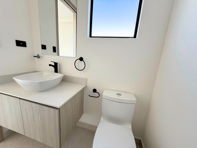 Casa en Lindora con Cancha de Pádel, Cine y Coworking | 3 Habitaciones - Imagen 10