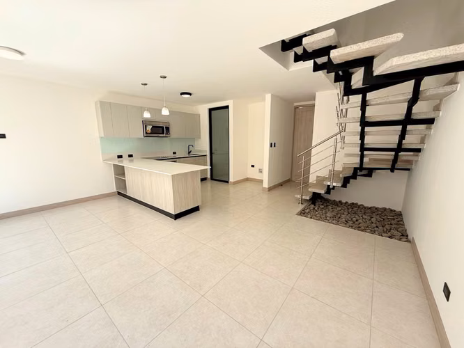 Casa en Lindora con Cancha de Pádel, Cine y Coworking | 3 Habitaciones - Imagen 3
