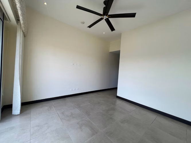 Apartamento Tipo Casa en Guachipelín | 191 m² | Venta o Alquiler