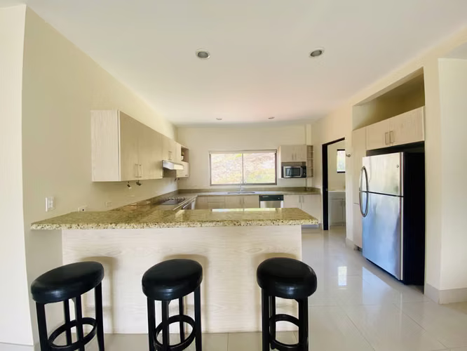 Apartamento en Alquiler en Alto de Las Palomas | 175 m² | 2 Habitaciones - Imagen 4