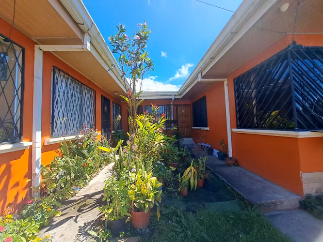 APARTAMENTO EN VENTA EN URBANIZACIÓN HELICONIAS