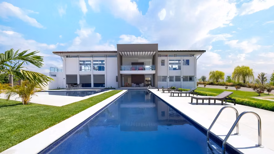 Casa en venta en condominio de Belén! Nueva, entrega inmediata