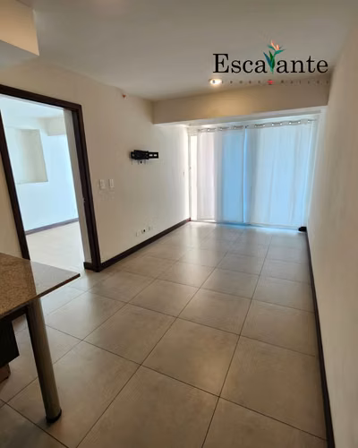 Alquiler de Apartamento Torre los Yoses