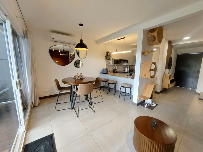 Venta casa con acabados modernos, terraza y patio Ciudad Colón