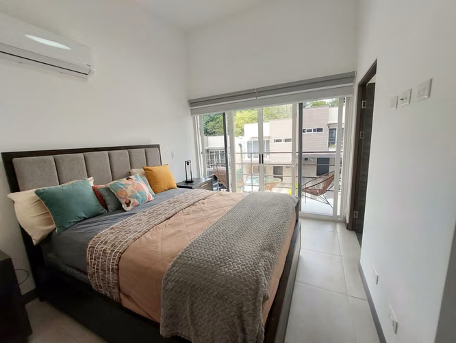 Venta casa con acabados modernos, terraza y patio Ciudad Colón