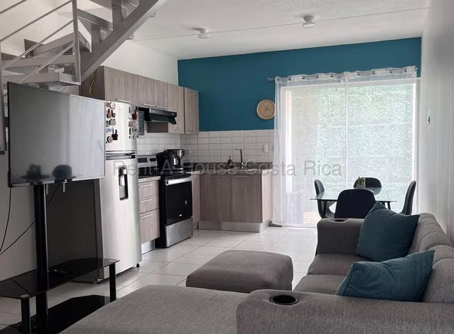 SE VENDE CASA EN CONDOMINIO SAN PABLO HEREDIA esh