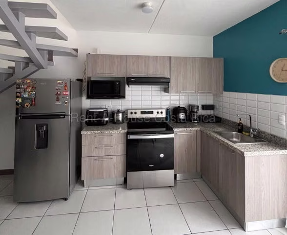 SE VENDE CASA EN CONDOMINIO SAN PABLO HEREDIA esh