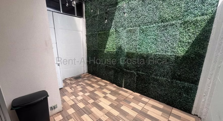 SE VENDE CASA EN CONDOMINIO SAN PABLO HEREDIA esh
