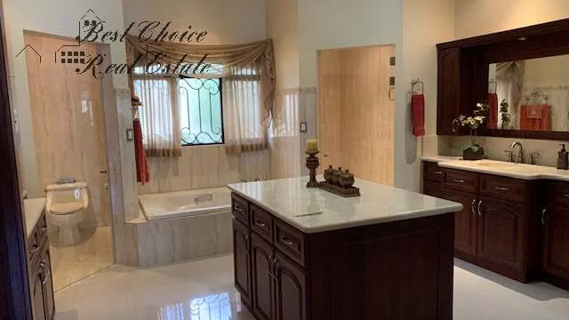 Venta de Casa en Heredia Ciudad Cariari | Piscina, Jacuzzi, 4 Suites y Precio Rebajado