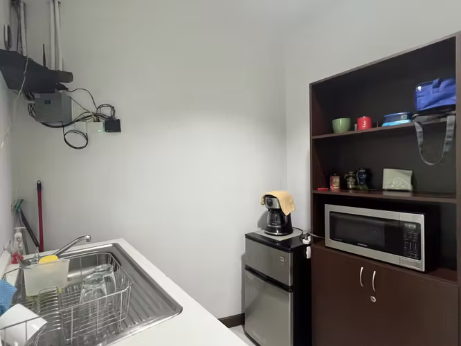 Alquiler de oficina amueblada en San Rafael de Escazú - Imagen 5