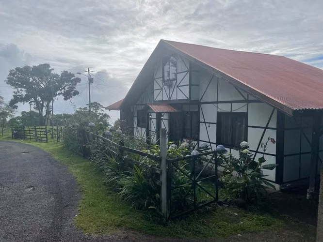 Venta de Propiedad en La Pastora, Turrialba