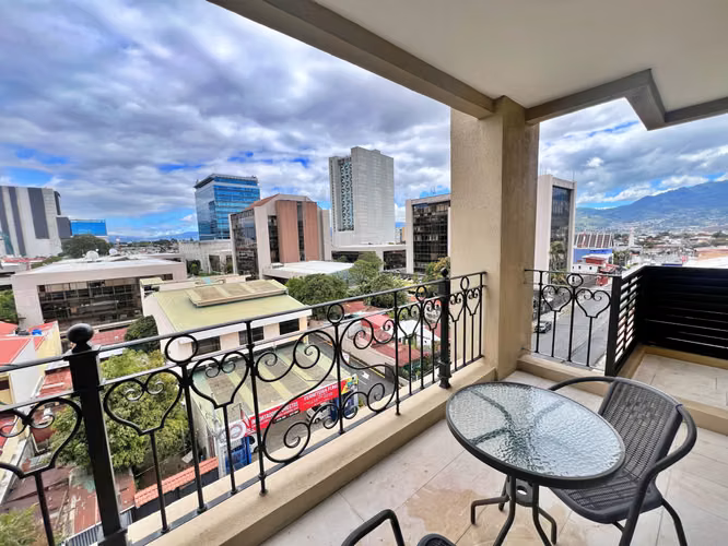 Venta apartamento moderno con balcón, La Sabana. (MN) - Imagen 5