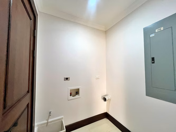 Venta apartamento moderno con balcón, La Sabana. (MN) - Imagen 12