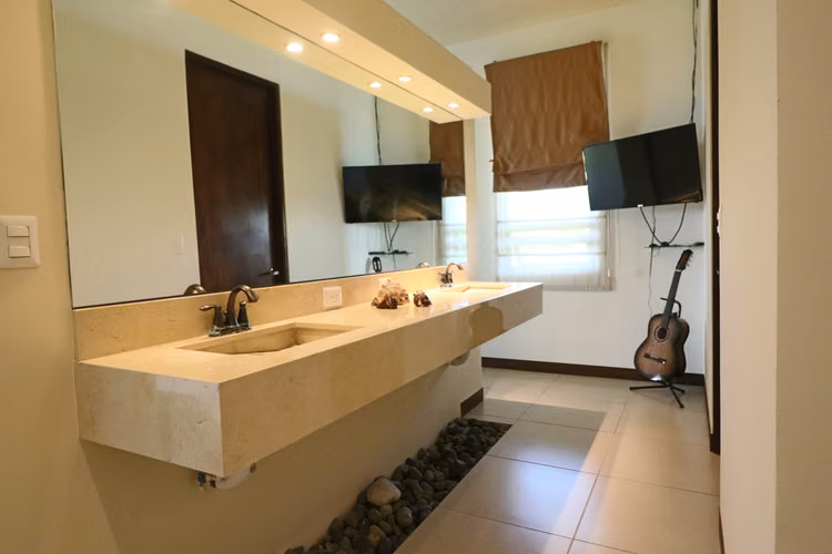 SE VENDE QUINTA rodeada de naturaleza en San Isidro de Heredia SPM - Imagen 8