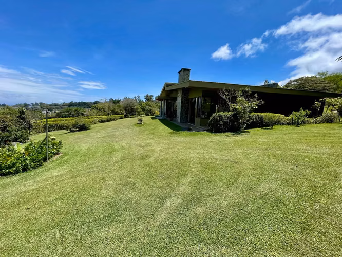 SE VENDE QUINTA rodeada de naturaleza en San Isidro de Heredia SPM - Imagen 19